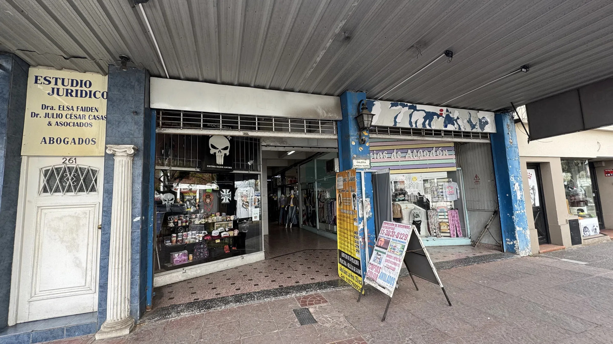 Local en Ituzaingó Centro
