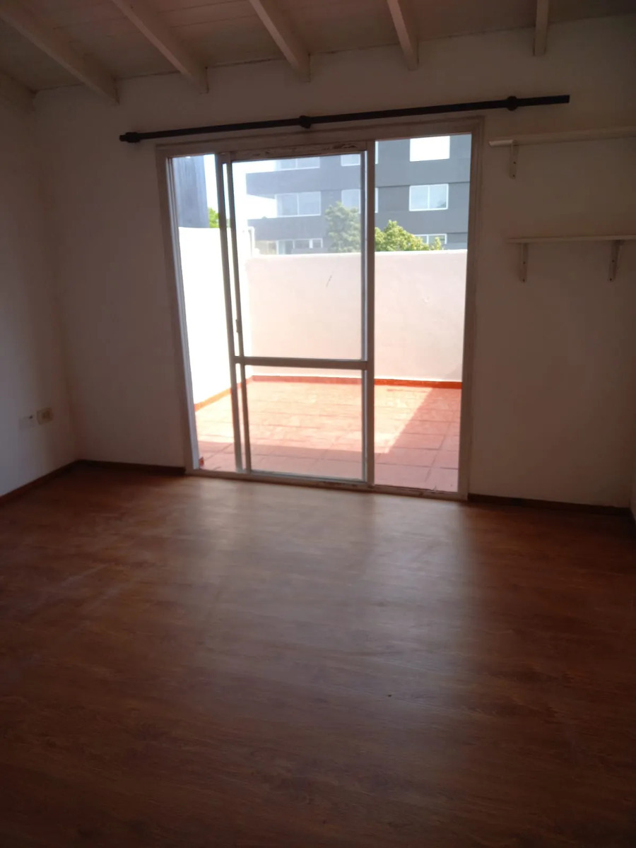 Departamento en Parque Leloir
